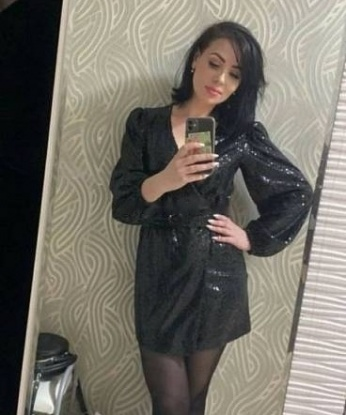 Живу в Москве, и готова подарить вам незабываемые мгновения страсти и наслаждения. Мои услуги – это настоящая эксклюзивная встреча, в вашем распоряжении все мои возможности и фантазии. Фото в профиле – настоящие, без ретуши и обмана. У меня есть отзывы, которые говорят о моей профессиональности и умении доставлять удовольствие. Приходите, и я воплощу в реальность все ваши желания и фантазии. Жду встречи с вами, чтобы сделать нашу встречу незабываемой! 😉🌹🔥 Дашенька